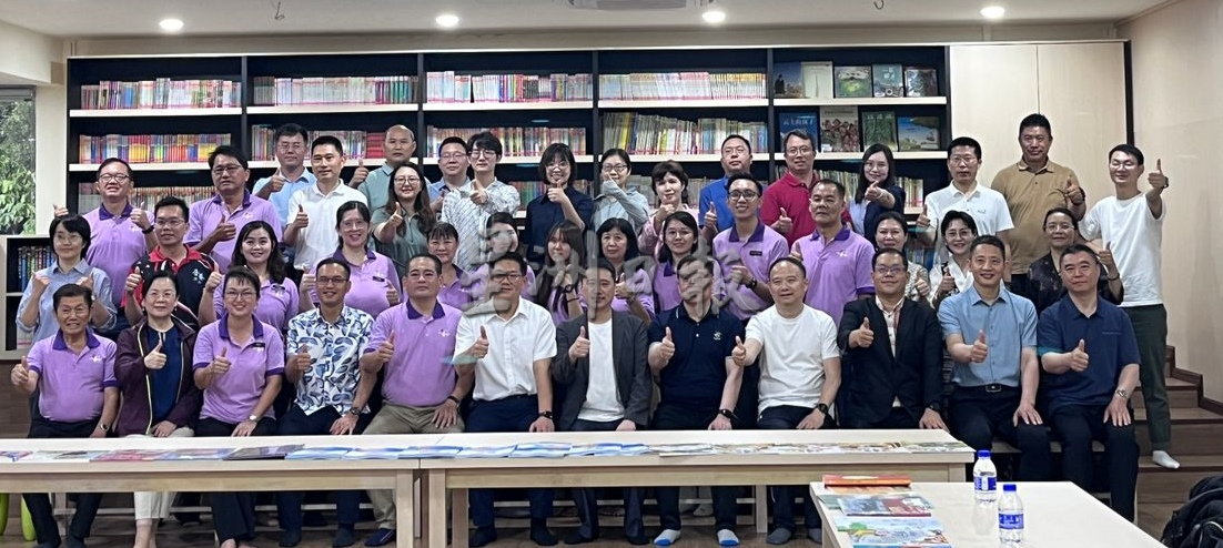 (古城第六版主文)晋巷华小获捐100本书籍