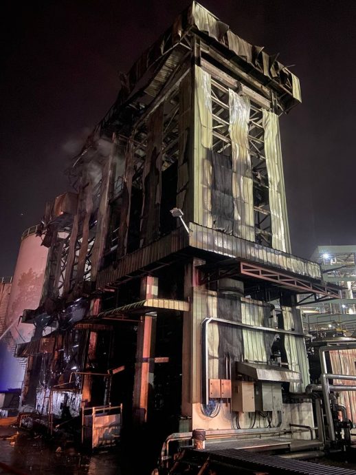 （已签发）柔：巴西古当工厂起火 幸未酿伤亡