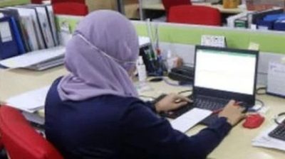 公務員被曝錢不夠用 淨薪水剩RM700 要申請個人貸款應急