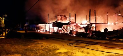 視頻| 逾70年曆史 9老店失火燒燬