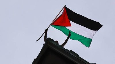 哥大挺巴勒斯坦示威升温  学生占领纽约市校区1建筑