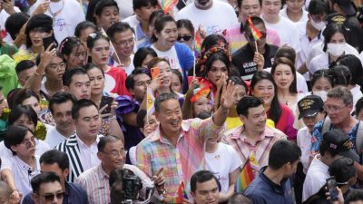 曼谷同志骄傲大游行 民众引颈期盼同婚合法化