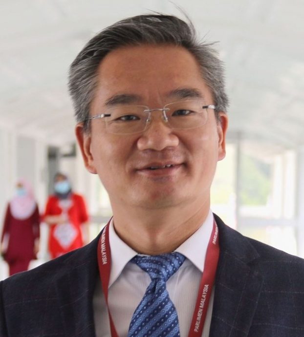 (古城第三版主文)马六甲拉也交通负荷加重·民众忧1年半太久