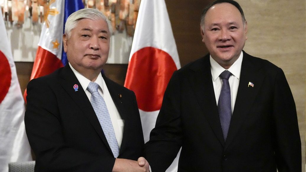 日菲防长会谈中谷元盼双方加深合作- 国际- 即时国际